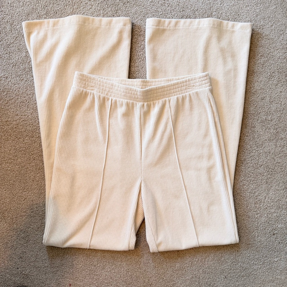 Aerie women’s flare corduroy bottoms